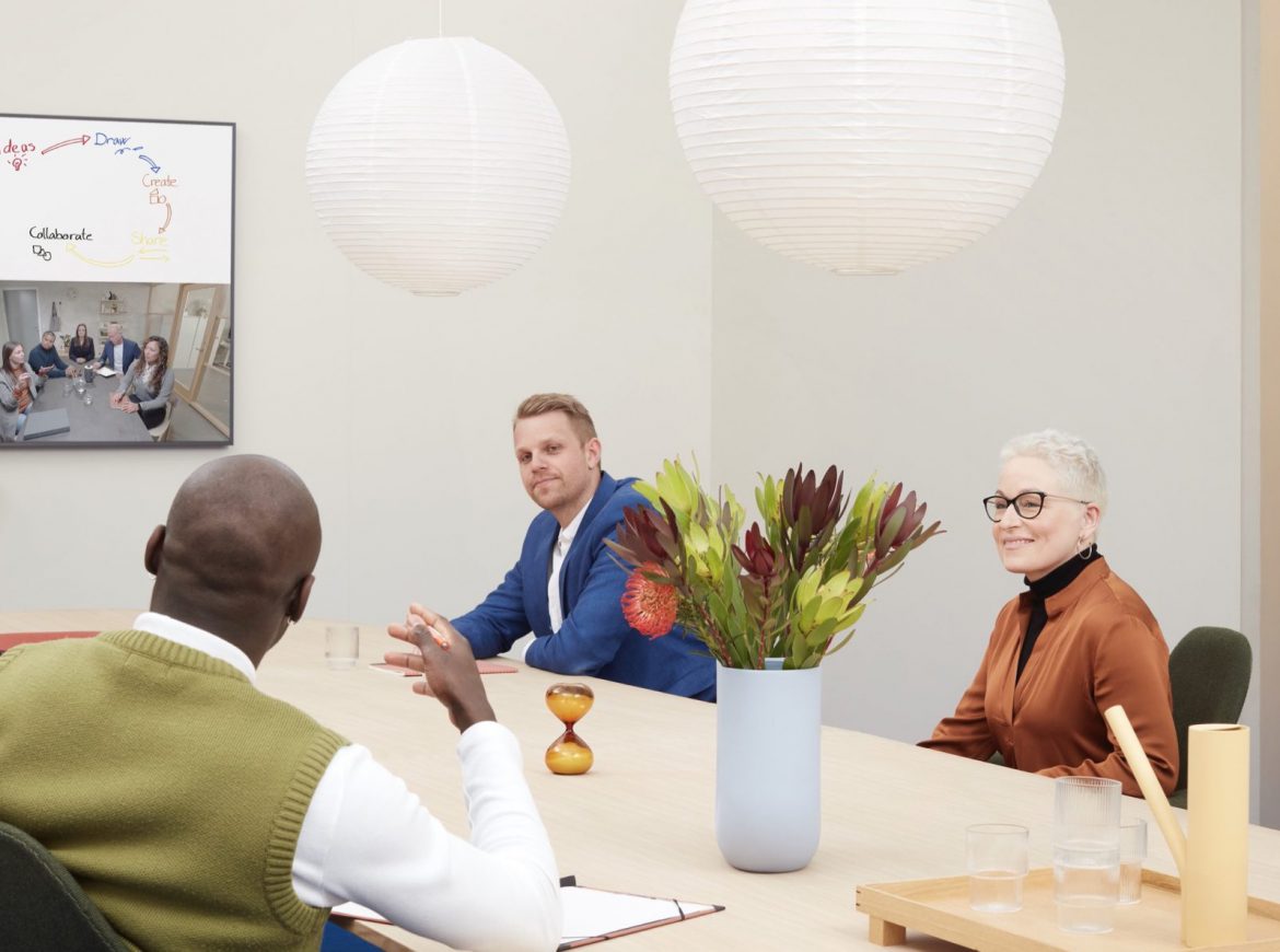 Smart video for larger rooms: Huddly brings new dimensions with the L1 camera